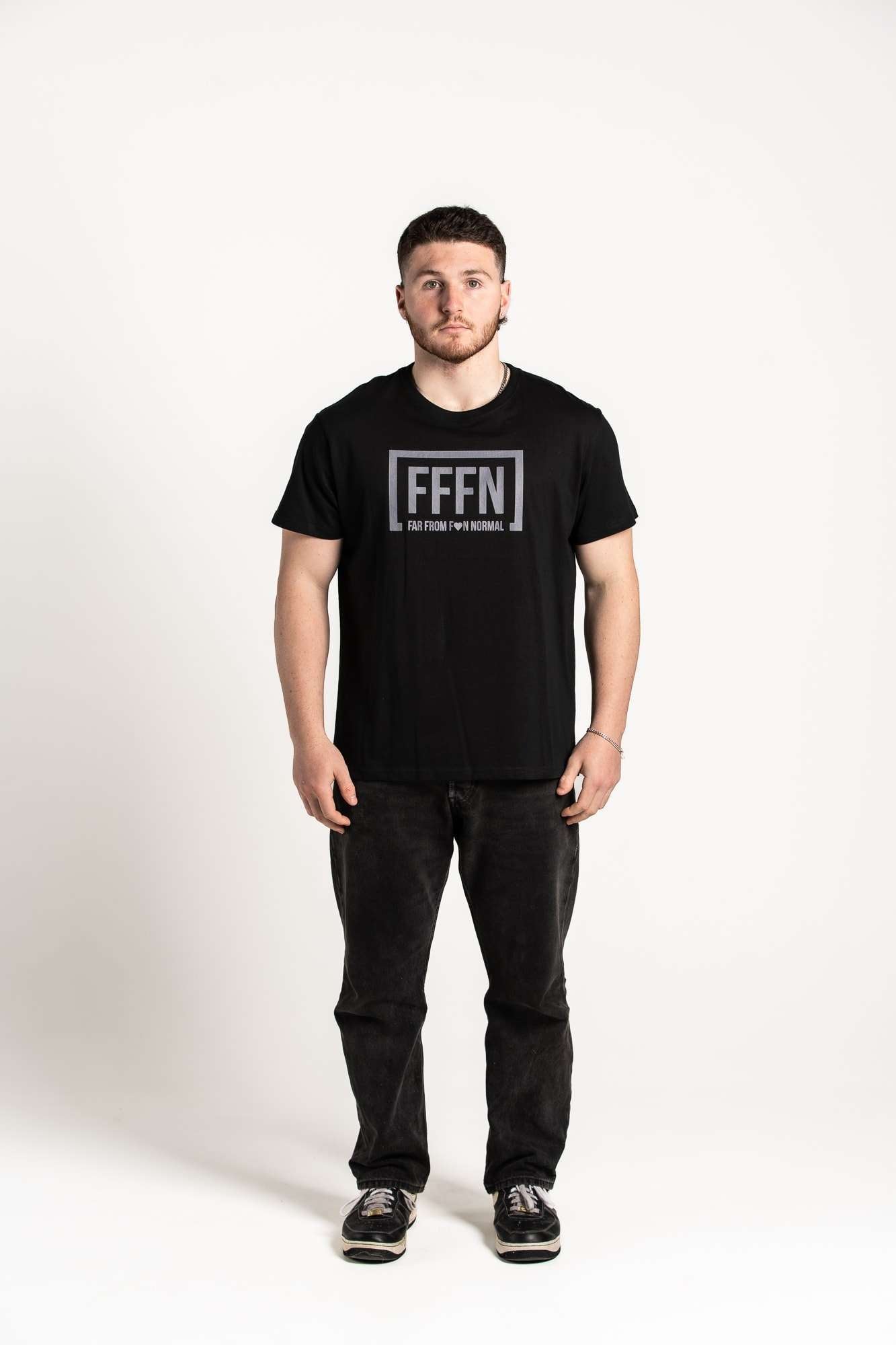 Unisex Love Front Tee Black